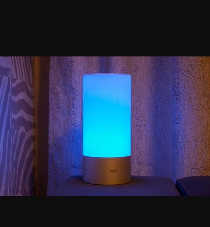 Включи яркость ночника. Лампа ночник Xiaomi Yeelight. Лампа-ночник Xiaomi Yeelight Bedside Lamp. Ночник Xiaomi Yeelight Bedside. Светильники Xiaomi Yeelight 9.