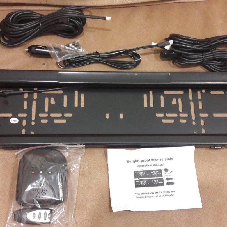 номерная рамка для автомобиля со шторкой. рамки шторки. рамка со шторкой. рамки шторки на номера. подставка для номера автомобиля.