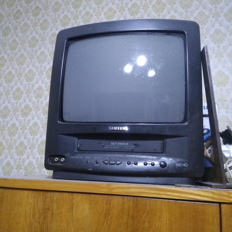 Куплю телевизор нижний тагил. Ищем телевизор. GOLDSTAR телевизор старый. Авито Нижний. Авито Нижний Новгород.