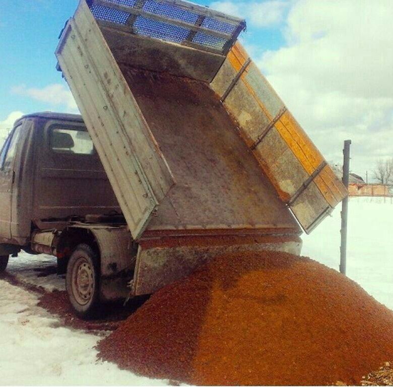 Газель щебня. Газель самосвал ПГС. ПГС песок Газель самосвал. Газель самосвал и 2 Куба щебня. Газель самосвал с щебнем.