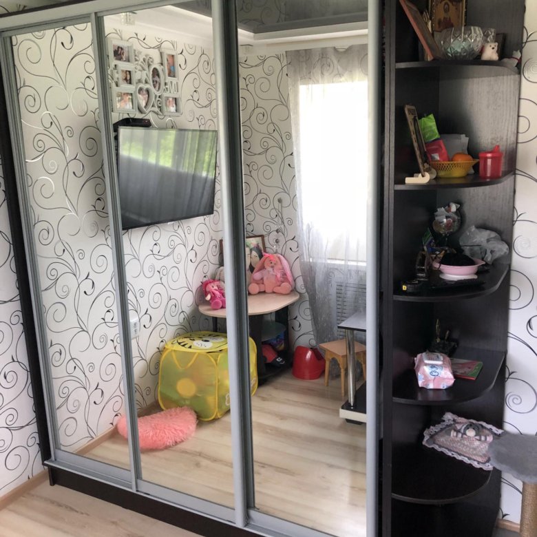 Необычные шкафы купе. Шкаф-купе в донецке днр. Шкаф купе донецк днр. Шкаф купе донецк. Шкафы купе велес донецк-.