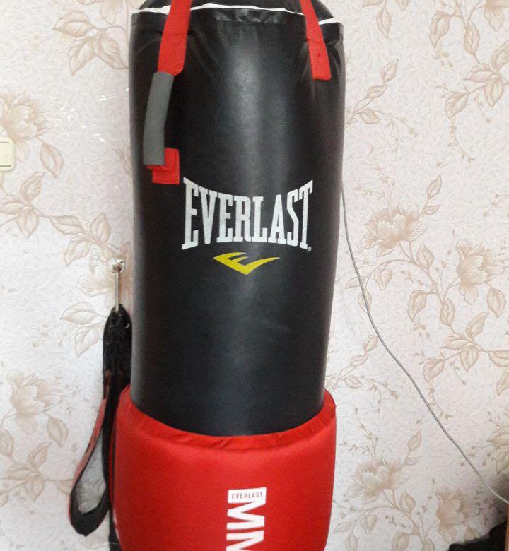 Боксерская груша Everlast Red