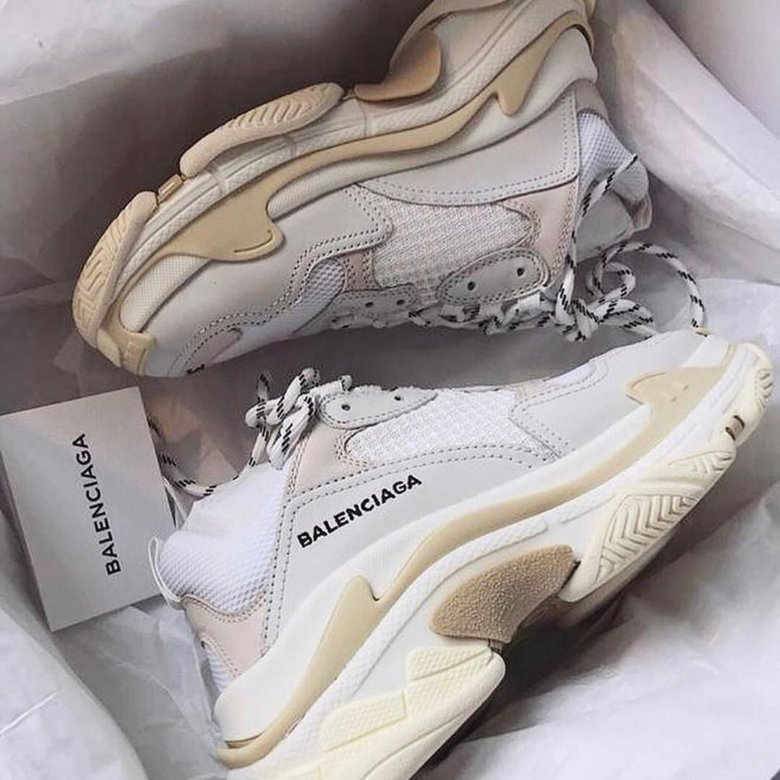 Balenciaga Triple s