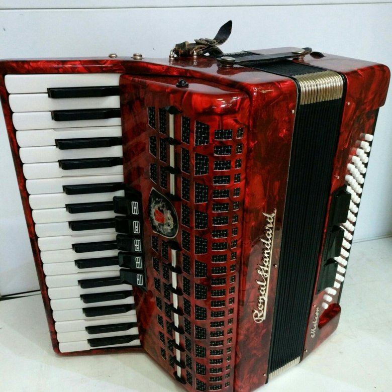 Аккордеон метеор. Аккордеон weltmeister consona. Аккордеон роял стандарт метеор 3/4. Аккордеон weltmeister meteor 7/8 черный цена. Аккордеон метеор.