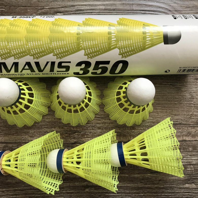 Волан для бадминтона купить. Воланы Yonex Mavis 350. Воланчик для бадминтона. Пляжный бадминтон волан. Воланы Yonex Mavis обложка.