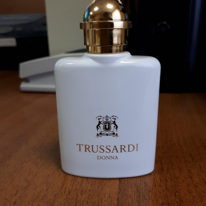 Trussardi donna. Труссарди Донна 30 мл. Trussardi Donna 10 мл. Летуаль Труссарди Донна 30 мл. Trussardi Donna Deodorant.