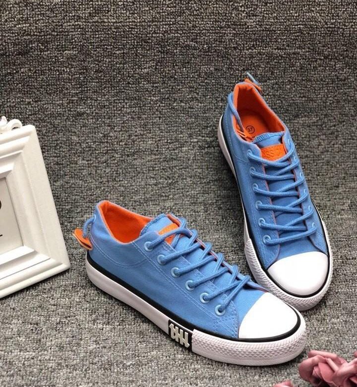 Конверсы на тонкой подошве. Кеды адидас 2014. Садовод converse низкие белые. Конверсы серые из вьетнама. Удобные кеды женские.