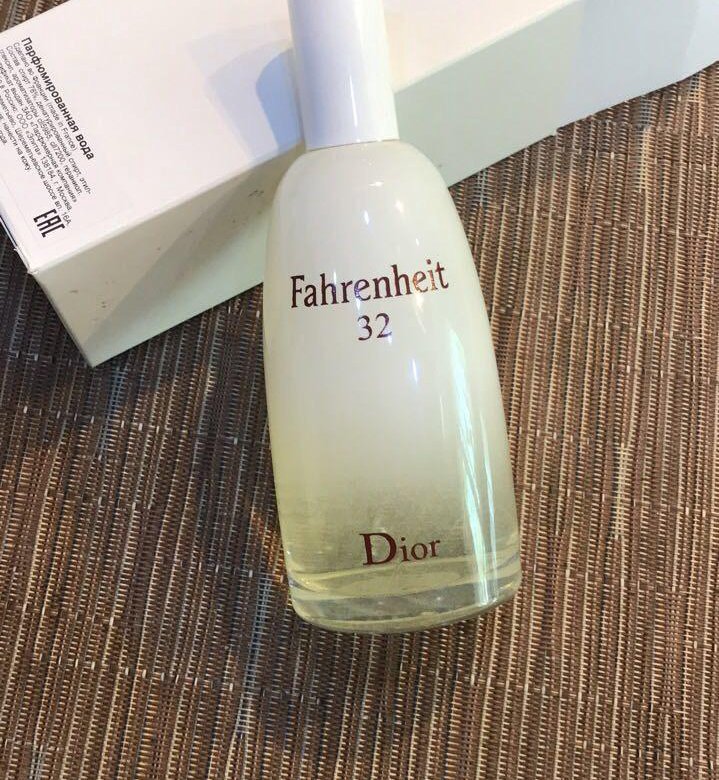 Fahrenheit 32. Dior Fahrenheit 32 тестер. Фаренгейт 32. Диор фаренгейт 32. Духи фаренгейт 32 белый.