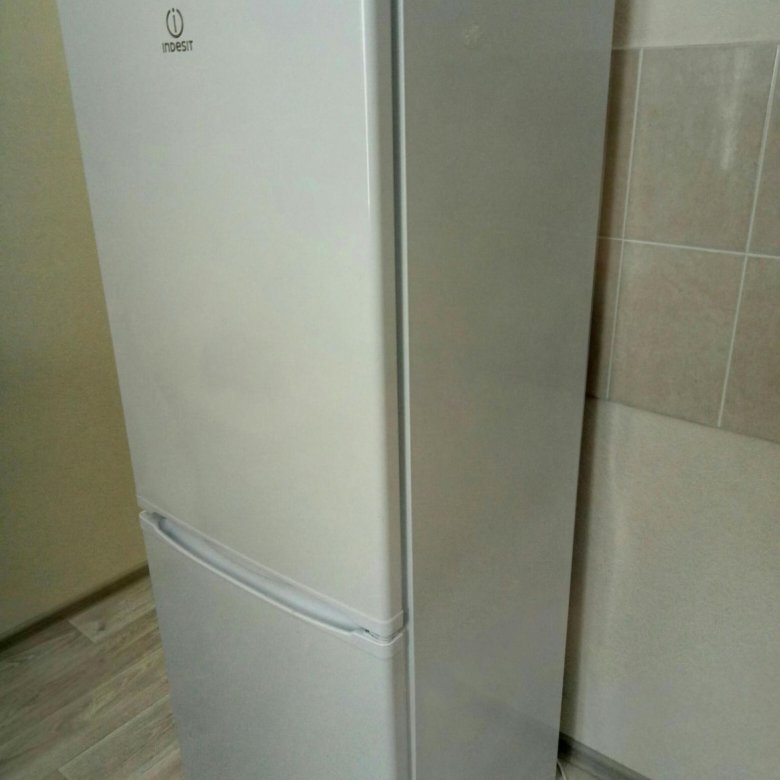 Холодильник индезит бу. Холодильник Индезит sb16740. Холодильник Индезит sb150-2.027 .. Индезит SB200.027 компрессор.