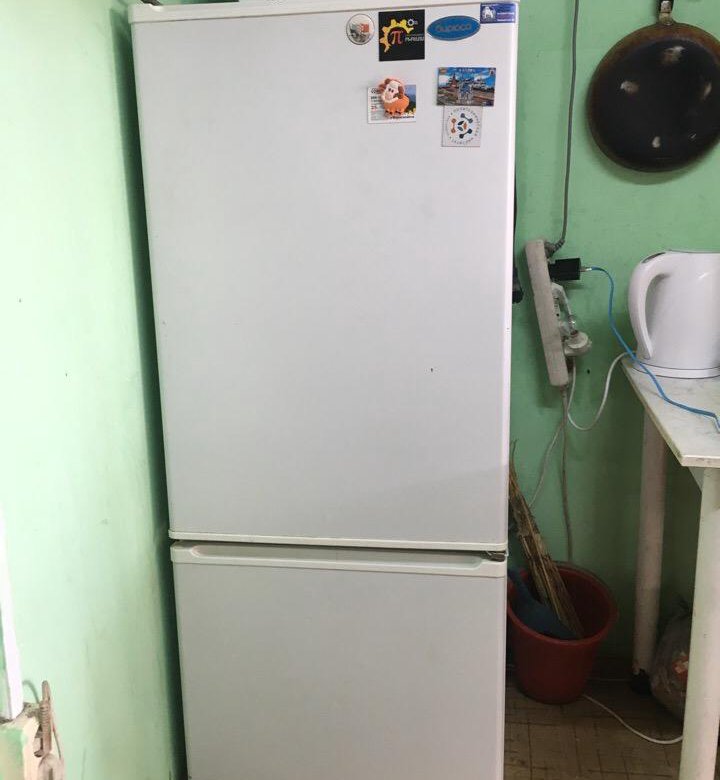 Холодильники 2000 год. Холодильник Атлант 2000г. Бирюса холодильник 2000. Холодильник Бирюса 2000х годов. Бирюса холодильник 2000 года.