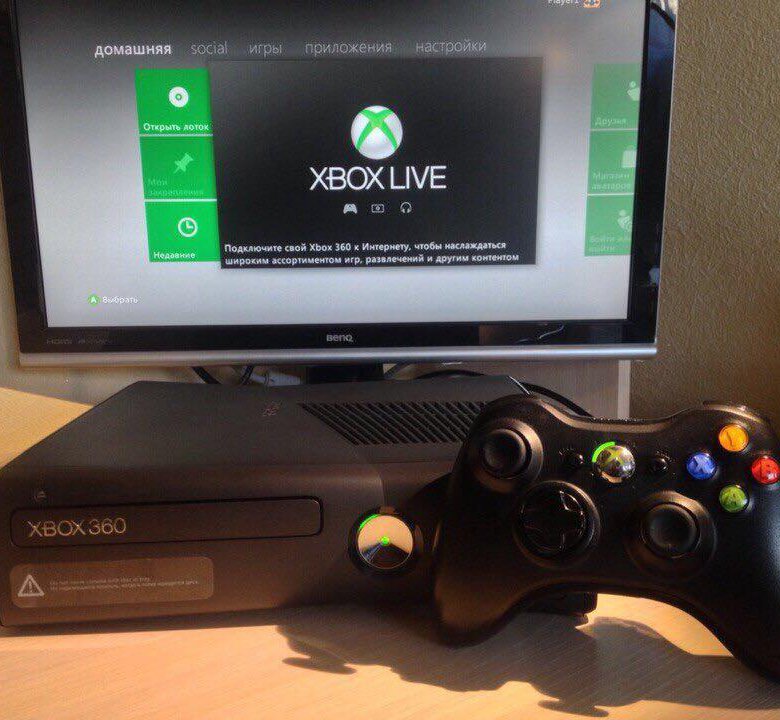 Фрибут 500 рублей. Приставка Xbox 360. Xbox 360 Slim два джойстика. Xbox 360 freeboot 500 ГБ. Xbox 360 Slim без джойстика.