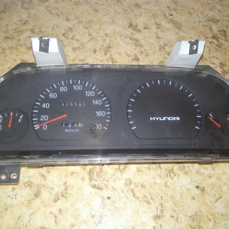 спидометр хундай портер 1. датчики на приборной панели портер 1. приборы портер 1. портер 1 2001-2003 панель приборов. приборы портер 1.