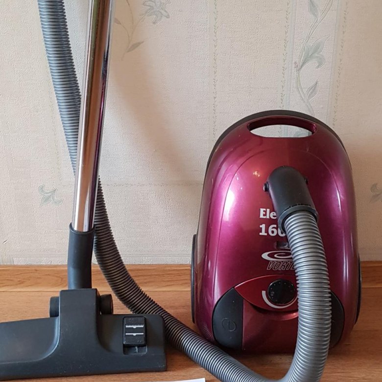 Пылесос elenberg 1400w. Elenberg 1600w max пылесос. Пылесос эленберг. Пылесос elenberg vc-2015. Пылесос elenberg 1600w vortex.