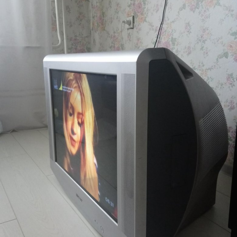 Недорогие телевизоры ярославль. Старый телевизор Юла. Телевизоры б у диагональ 70. Телевизор б/у Ош. Алиса телевизор самый большой.
