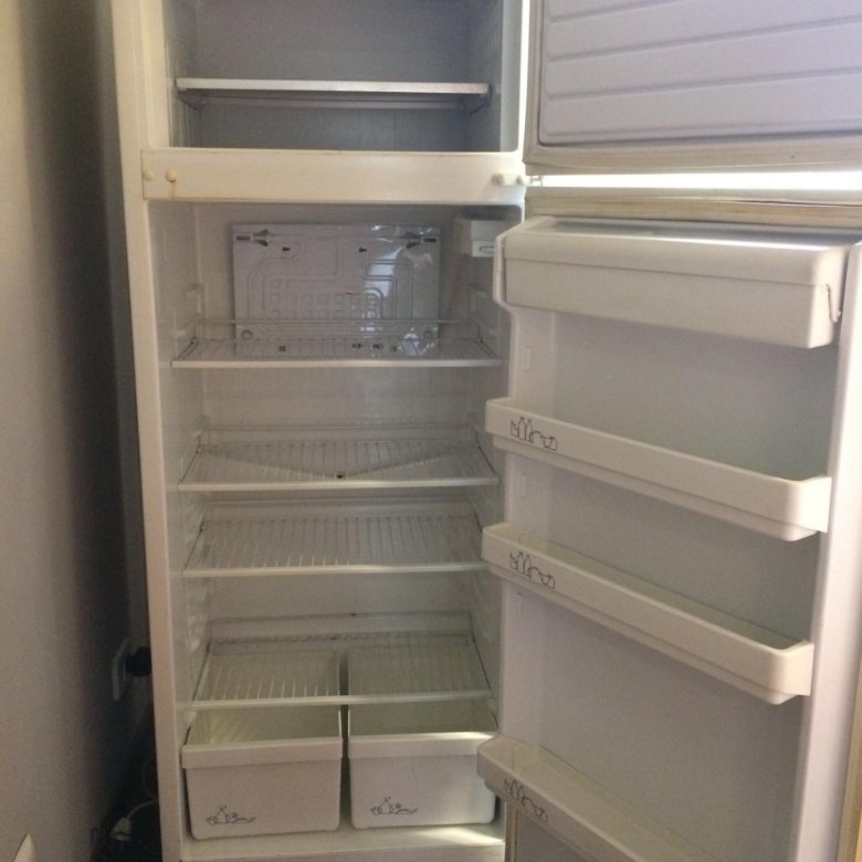 Холодильники атлант воронеж. Холодильник Минск Атлант двухкамерный. Холодильник Атлант 1706. Холодильник Атлант 175 см двухкамерный. Холодильник Атлант 155 см двухкамерный.