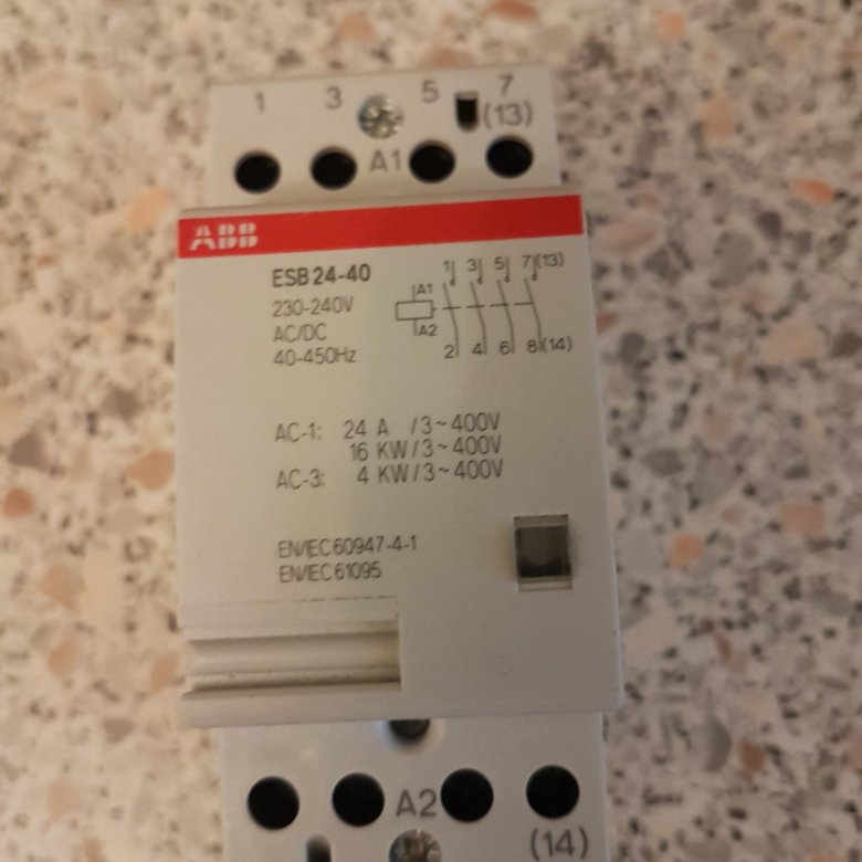 магнитный пускатель esb 24-40 в разборе. контактор esb63-40 63а (abb). контактор модульный esb. контактор модульный abb esb 20-20. контактор esb 20-20n-06 модульный 20а ас-1.