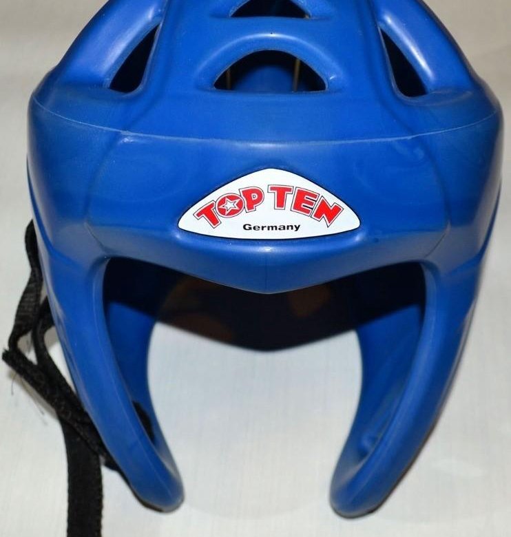 Шлем для кикбоксинга top ten. Шлем топ тен. Шлем топ тен. Top ten шлем для бокса. Top ten шлем для бокса.