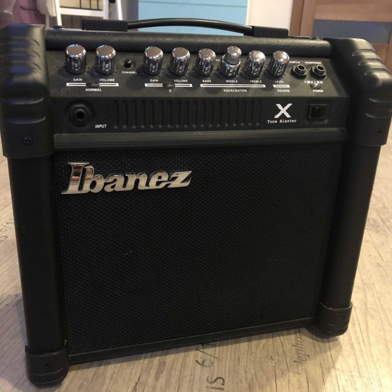 Комбик бу. Комбик Ибанез. Комбоусилитель Ibanez. Ibanez TBX 30r. Гитарный комбо Ibanez.