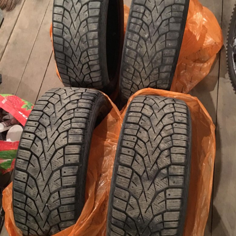 Сплит норд фрост. Gislaved Nord Frost 100. Nord Frost 100. Gislaved Nord Frost 4. Gislaved Nord Frost v 215/45 r17 100q.