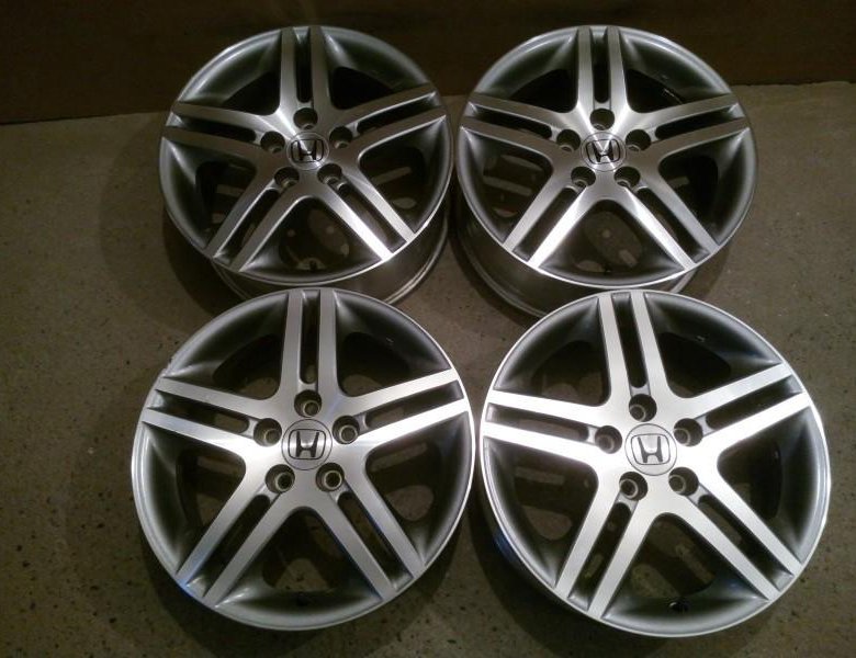 Диски хонда. Диски Honda r17 5x114.3. Honda r17 5x114.3. Диски Honda r17 5x114.3 параметры. Диски Honda Delta r17.