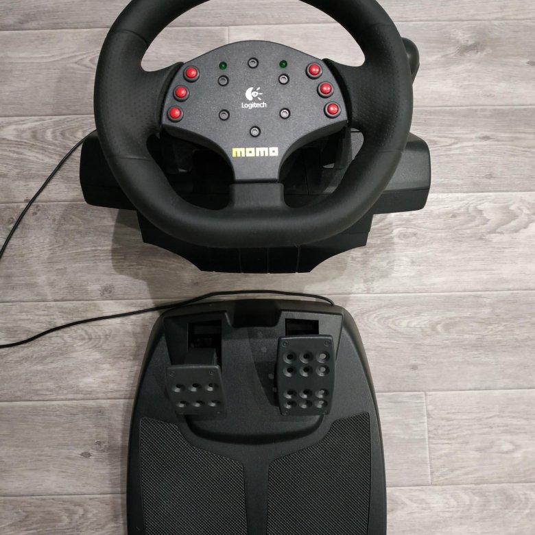 Руль Logitech Momo. Logitech Momo Racing. Моморейсенг руль. Педали Logitech Momo Racing в разборе.