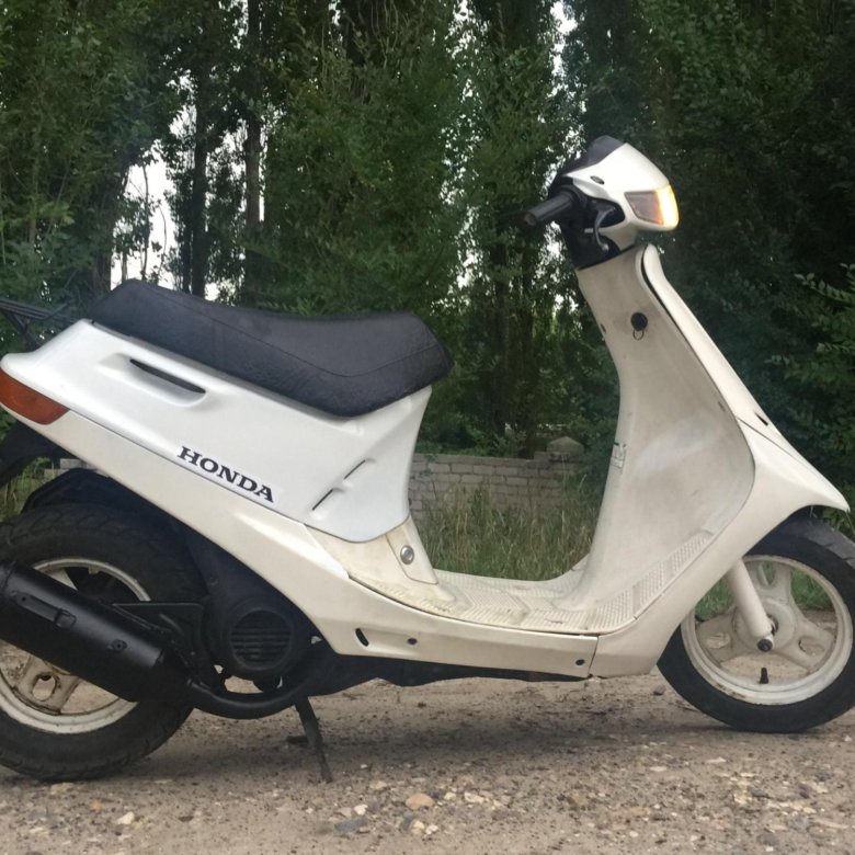 Скутер 18. Скутер Honda Dio 18. Хонда дио 500. Мотороллер Хонда дио 18. Мопед Хонда белый.