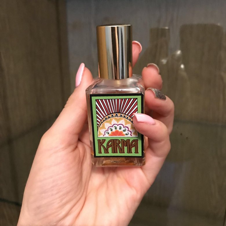 Lush karma. Лаш карма. Духи Karma. Карма лаш Парфюм. Духи Karma от lush.