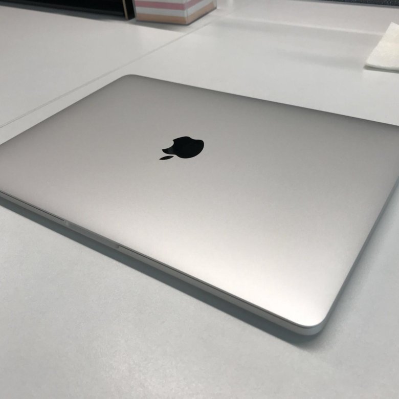 Macbook pro серебристый