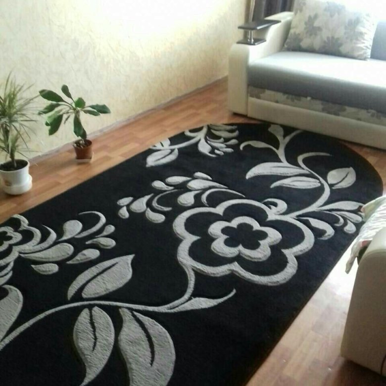 красивые ковры. ковры на центральном рынке. паласы волжский. ковер современный. северский ковровый двор.