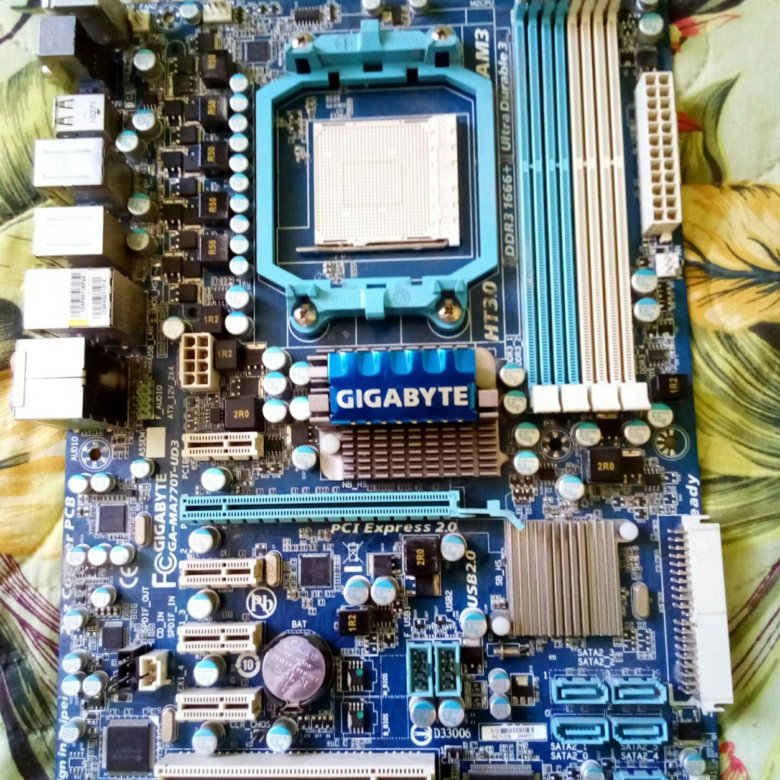 Gigabyte technology co ltd. Ga-ma770t-ud3 сокет. Ga-ma770t-ud3 (Socket m2). Gigabyte Technology co. Ltd. ga-ma770t-ud3 Socket m2. Gigabyte Technology co., Ltd. материнская плата.