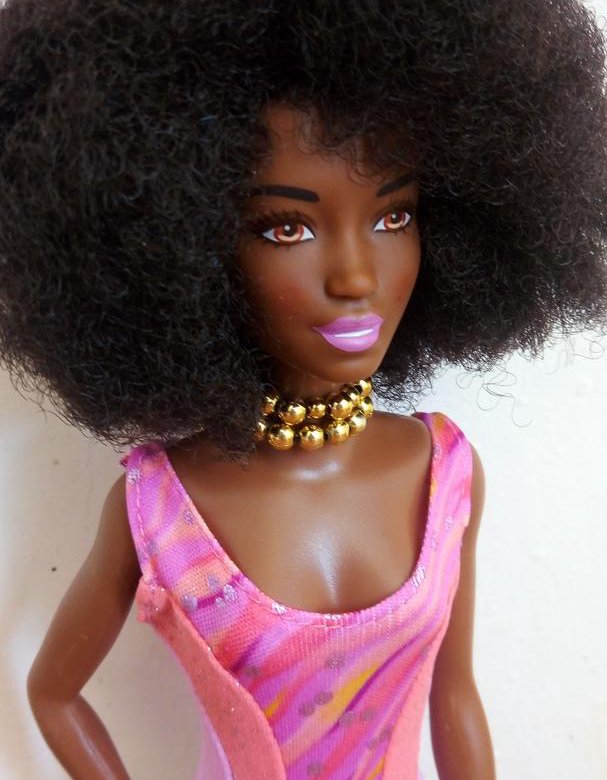 Купить негритянку. Барби мулатка. Кукла Барби негритянка. Барби мулатка негритянка. Барби. Люкс. Негритянка.