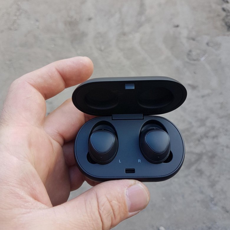 Iconx 2018 vs galaxy buds. Samsung gear icon x. Galaxy gear icon x 2019. Samsung galaxy iconx амбушюры. Samsung gear icon x.