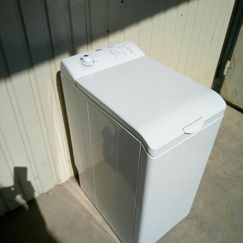 Стиральные машинки вертикальная занусси. Zanussi ZWP 580. Занусси стиральная машина вертикальная. Стиральная машина Занусси с вертикальной загрузкой. Zanussi вертикальная стиральная машина