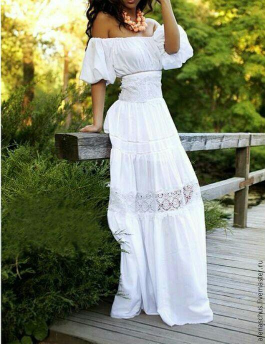 Белое платье длинное с цветами