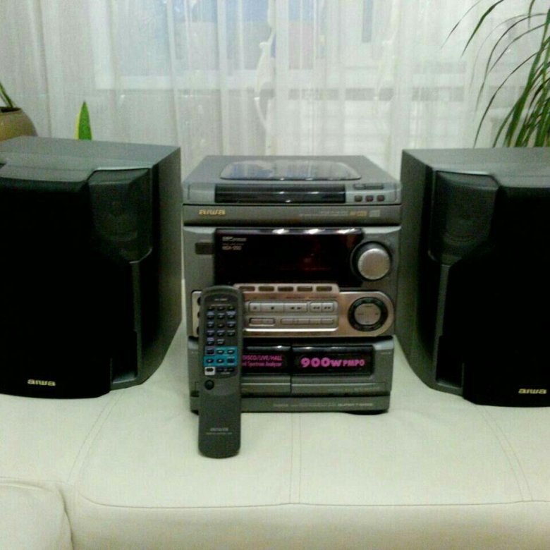 Характеристика музыкального центра aiwa. Музыкальный центр айва 1998-2000. Музыкальные центры айва 90-х. Музыкальный центр айва 1000 ватт. Старые музыкальные центры Aiwa.