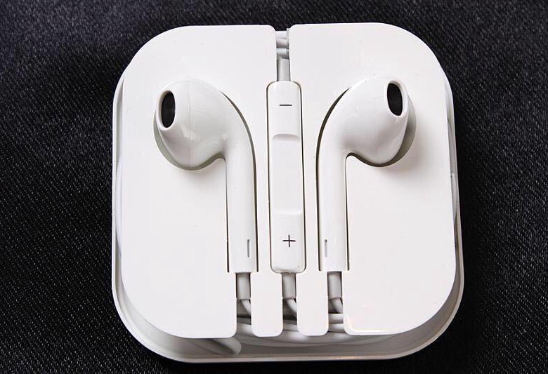 Копия наушников apple max. Наушники Apple 3.5. Apple Earpods. Наушники Earpods 3. Apple Earpods 3.5 мм фото.