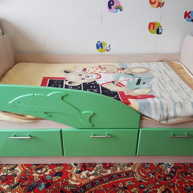 Кровать детская Дельфин. Кровать Дельфин-2 белый глянец. Кровать детская Дельфин с шкафом. Детские кровати Дельфин с матрасом.