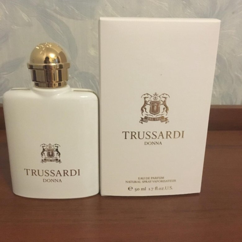 Trussardi donna. Труссарди Донна духи. Труссарди Донна духи золотые. Труссарди Дона серебро. Труссарди духи селектив.