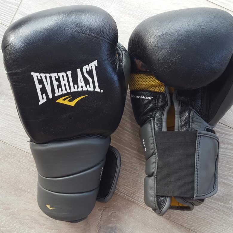 Боксерские перчатки Everlast 16 oz