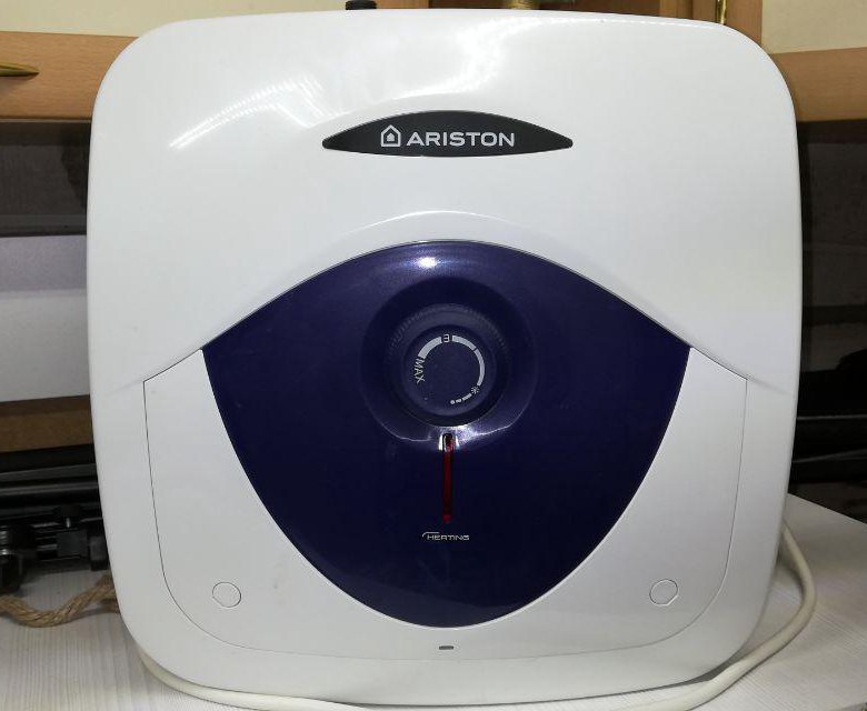 Ariston abs blu evo rs 15. Водонагреватель накопительный Ariston ABS Blu EVO 15. Водонагреватель Ariston ABS Blu EVO R 15 (мощность, КВТ 1.2). Ariston ABS Blu EVO RS 15 набор.