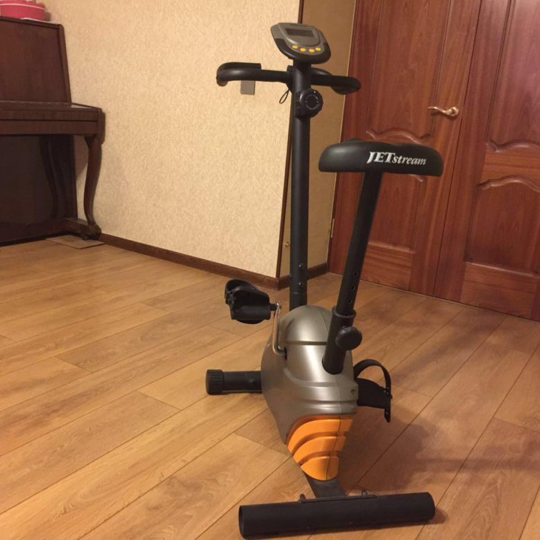 Велотренажер jet. Велотренажер jet. Велотренажёр magentic cyrcle gt-1000. Компенсатор неровности пола велотренажер. Велотренажер jetstream jmc-1000.