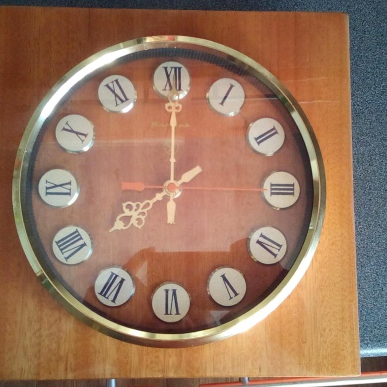 Настенные часы янтарь цена. Часы янтарь металл 1992. Часы янтарь СССР. Часы янтарь 65191. Часы янтарь электромеханика.