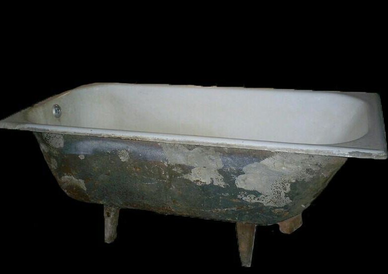 Чугунная ванна кг. Старая чугунная ванна. Советская чугунная ванна. Ванна чугун Старая. Железная ванна Старая.
