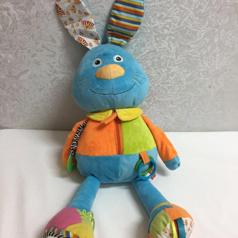 музыкальная игрушка "зайчик". музыкальный зайка tiny love. Beatrix potter заяц плюшевый. зайчик музыкальный плоский с кнопками на пузе. мягкая игрушка зайка знайка.