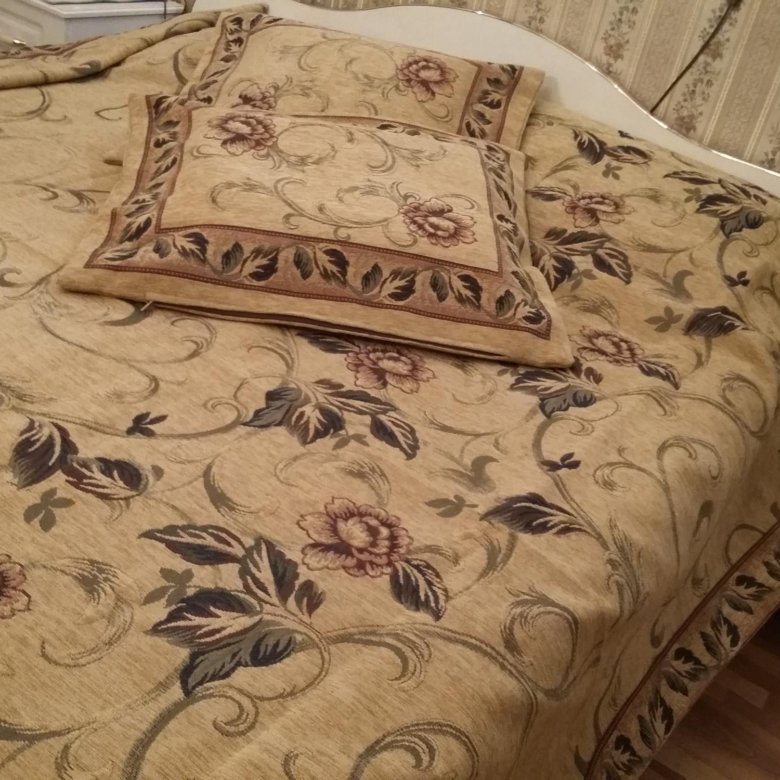 Покрывало с рисунком ковра