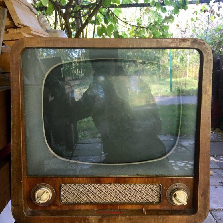 Куплю телевизор рубин. 1956 Году – телевизор Рубин. Рубин телевизор 1957 года. Советский телевизор Рубин 102. Телевизор Рубин 1956 года выпуска.