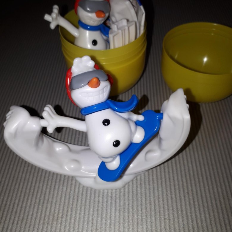 Игрушки из киндер сюрприз макси. К ндер яйцо макси пингвин. Яйцо киндер сюрприз макси. Киндер игрушки 2016. Kinder maxi яйцо игрушка пингвин.