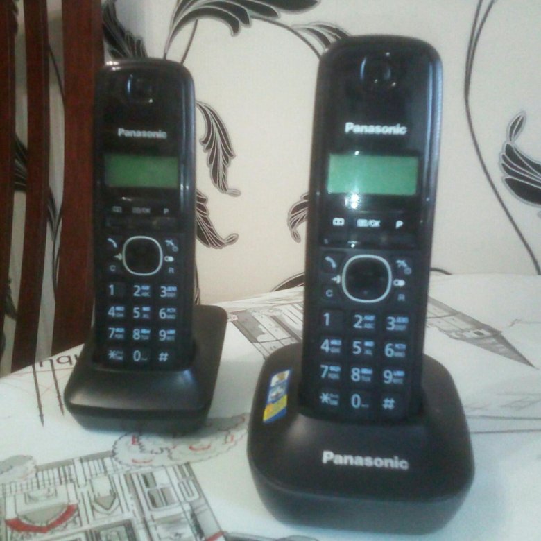 Panasonic kx tg1612ruh. Купить домашний радиотелефон на две трубки в стиле ретро.