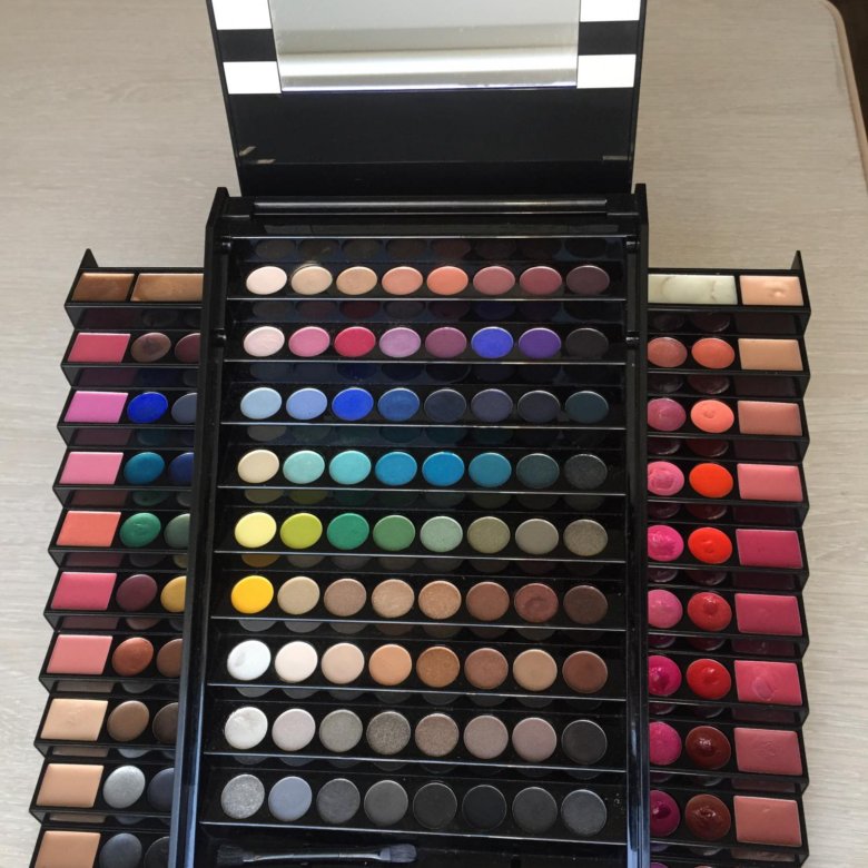 Набор теней sephora. Косметика sephora. Сефора набор для макияжа. Сепфора косметика интернет магазин. Палетка сефора большая.