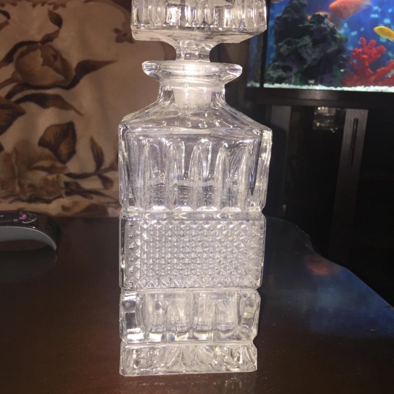 резной хрустальный штоф. штоф хрустальный. штоф "crystal bohemia", 700 мл. чешский хрустальный штоф. штоф хрустальный.